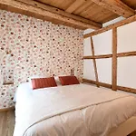 Joseph, Adeline & Nous Holiday home *
