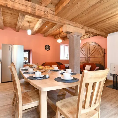 Holiday home Joseph, Adeline & Nous *